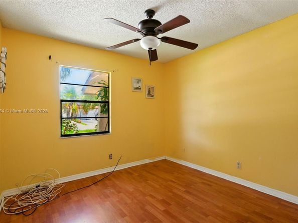 7420 SW 14th Pl, North Lauderdale FL 33068