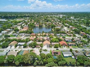 7420 SW 14th Pl, North Lauderdale FL 33068