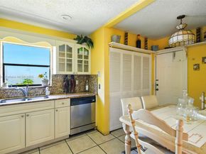 7420 SW 14th Pl, North Lauderdale FL 33068