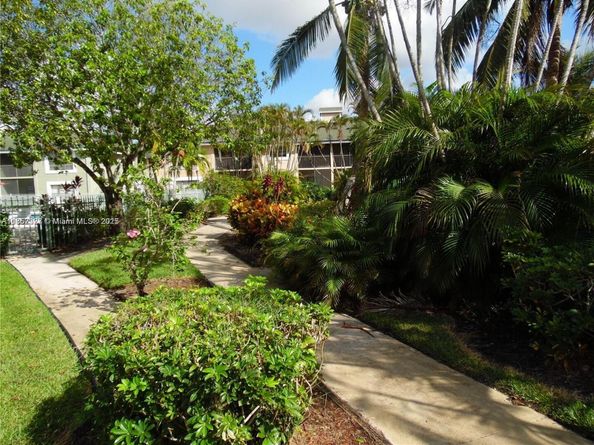 3987 NW 87th Ave 3987, Sunrise FL 33351