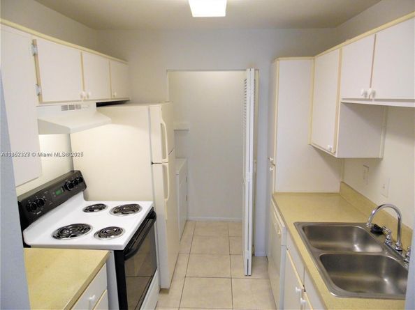 3987 NW 87th Ave 3987, Sunrise FL 33351