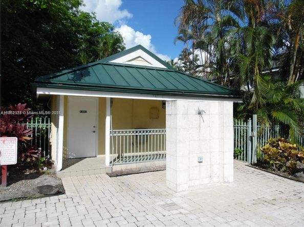 3987 NW 87th Ave 3987, Sunrise FL 33351