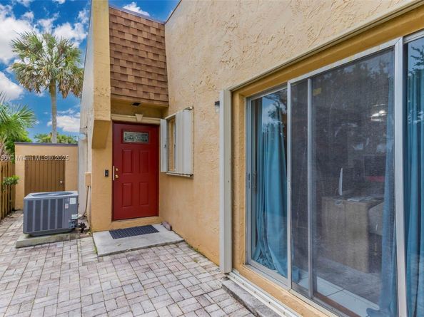 3571 NW 95th Ter 701, Sunrise FL 33351