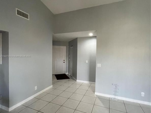 6298 NW 170th Ln, Hialeah FL 33015