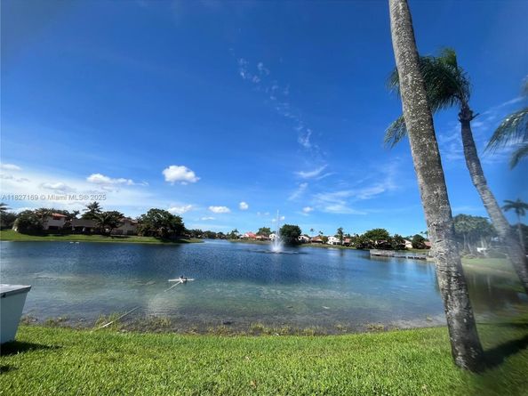 6298 NW 170th Ln, Hialeah FL 33015