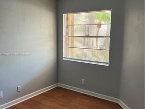 6298 NW 170th Ln, Hialeah FL 33015