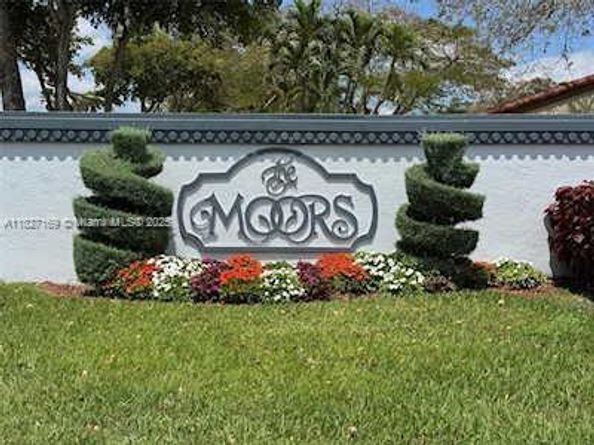 6298 NW 170th Ln, Hialeah FL 33015