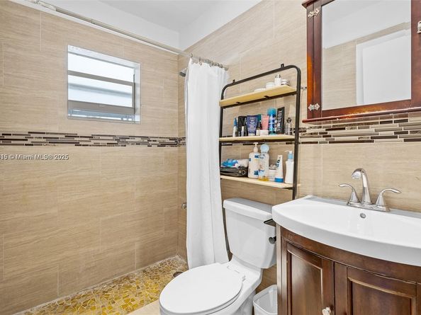 6418 SW 39th Ter, Miami FL 33155