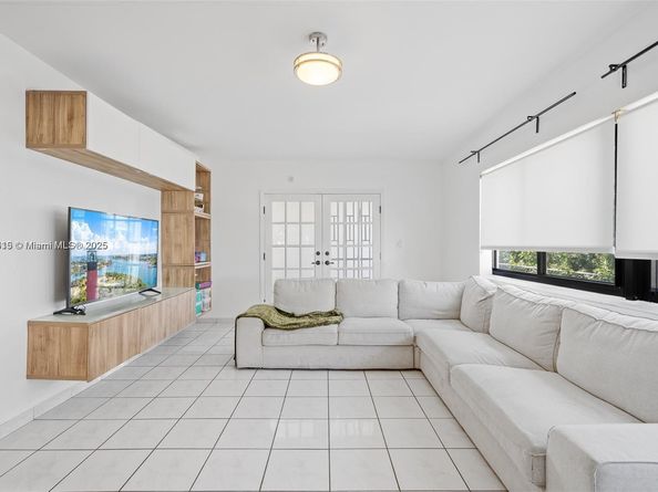 6418 SW 39th Ter, Miami FL 33155
