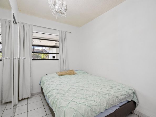 6418 SW 39th Ter, Miami FL 33155