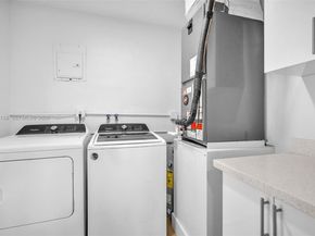 1401 N 70th Ter, Hollywood FL 33024