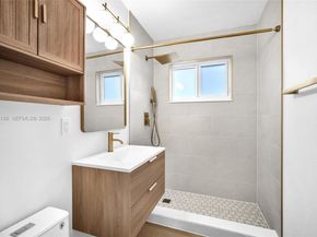 1401 N 70th Ter, Hollywood FL 33024