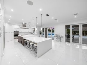 12401 SW 45th St, Miami FL 33175