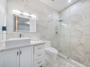 12401 SW 45th St, Miami FL 33175