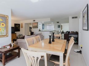 101 SW 96th Ter 101, Plantation FL 33324