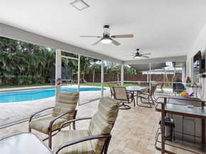 5620 SW 9th St, Plantation FL 33317