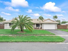 5620 SW 9th St, Plantation FL 33317