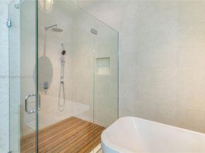 3581 E Glencoe St 307, Miami FL 33133