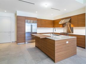 3581 E Glencoe St 307, Miami FL 33133