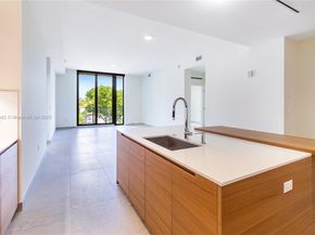 3581 E Glencoe St 307, Miami FL 33133