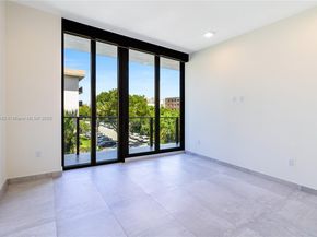 3581 E Glencoe St 307, Miami FL 33133
