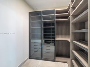 3581 E Glencoe St 307, Miami FL 33133