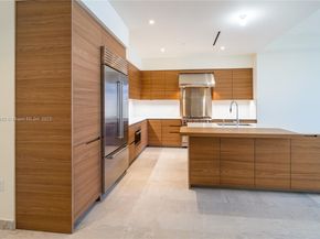 3581 E Glencoe St 307, Miami FL 33133