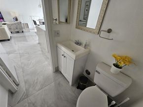 1370 NW 154th Ave, Pembroke Pines FL 33028