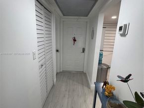 900 Colony Point Cir 218, Pembroke Pines FL 33026