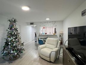 900 Colony Point Cir 218, Pembroke Pines FL 33026