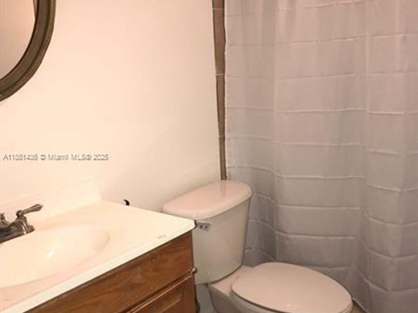 4816 NW 9th Dr 4816, Plantation FL 33317