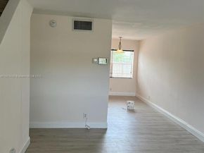 4816 NW 9th Dr 4816, Plantation FL 33317
