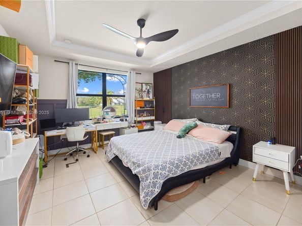 8152 NW 78th St, Tamarac FL 33321