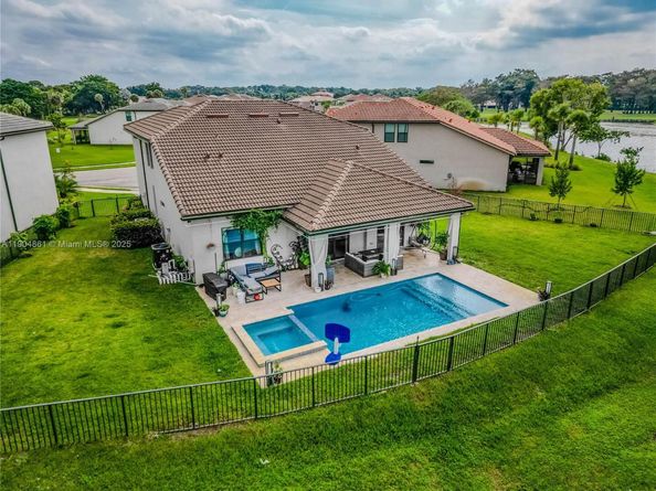 8152 NW 78th St, Tamarac FL 33321