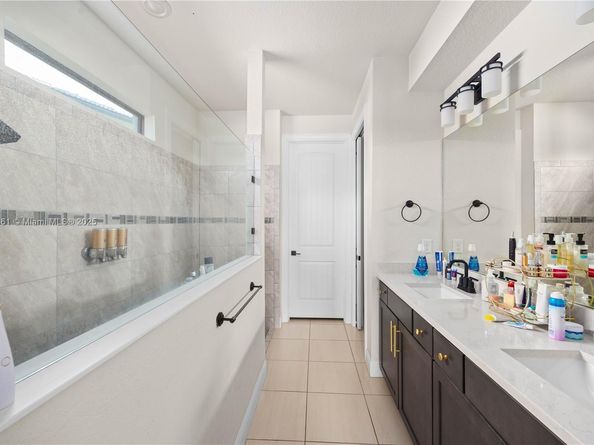 8152 NW 78th St, Tamarac FL 33321