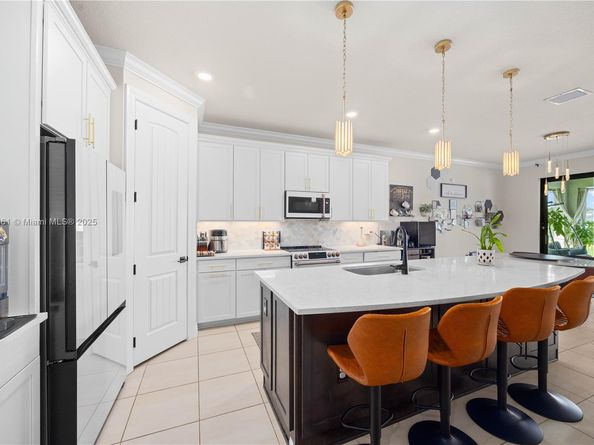 8152 NW 78th St, Tamarac FL 33321