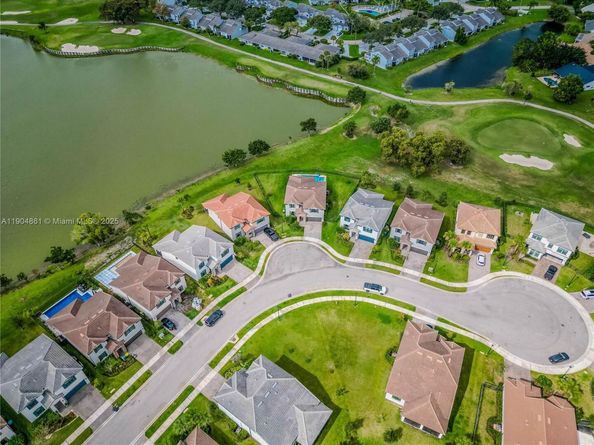 8152 NW 78th St, Tamarac FL 33321