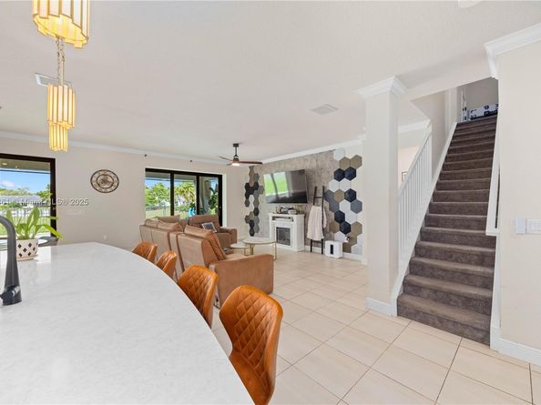 8152 NW 78th St, Tamarac FL 33321