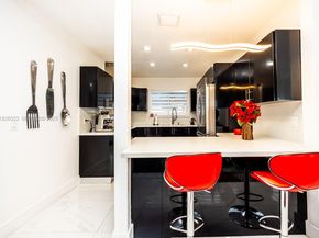 9365 SW 44th St, Miami FL 33165