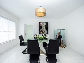 9365 SW 44th St, Miami FL 33165