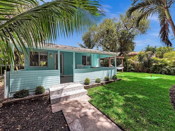 1960 Riverside Dr, Fort Lauderdale FL 33312