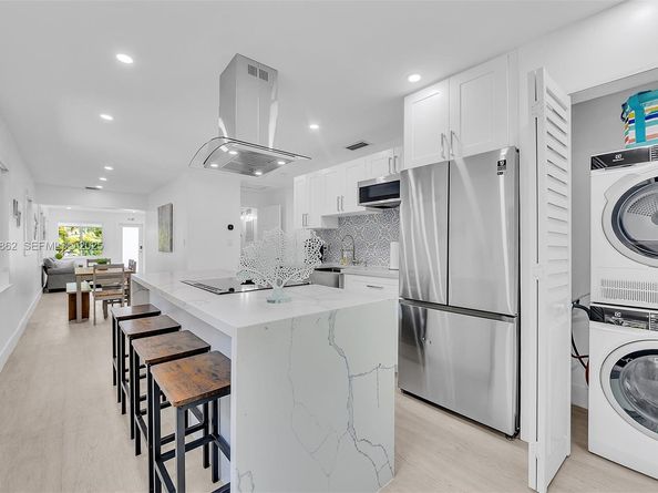 1960 Riverside Dr, Fort Lauderdale FL 33312