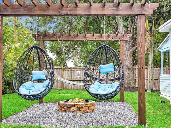 1960 Riverside Dr, Fort Lauderdale FL 33312