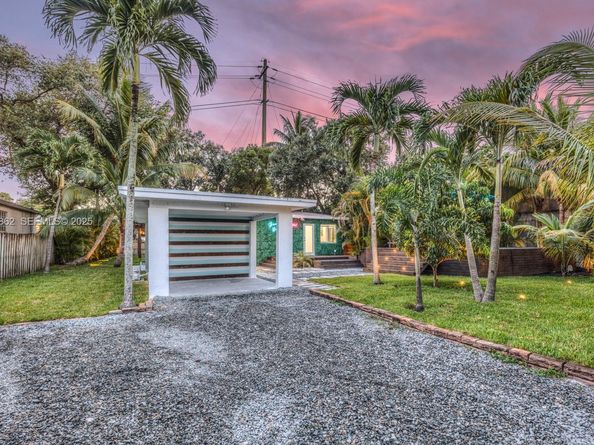 1960 Riverside Dr, Fort Lauderdale FL 33312