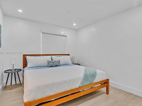 1960 Riverside Dr, Fort Lauderdale FL 33312