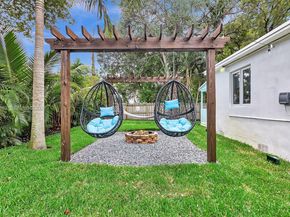 1960 Riverside Dr, Fort Lauderdale FL 33312