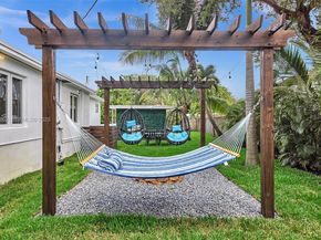 1960 Riverside Dr, Fort Lauderdale FL 33312