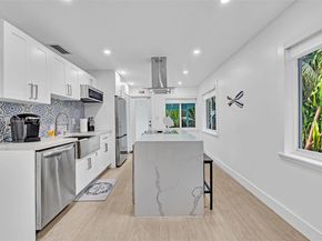 1960 Riverside Dr, Fort Lauderdale FL 33312