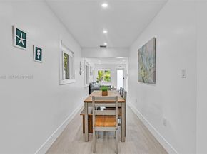 1960 Riverside Dr, Fort Lauderdale FL 33312