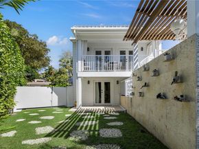 536 Jeronimo Dr, Coral Gables FL 33146